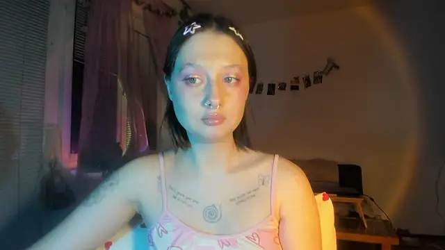 Snapshot of Jenny_darling_love chatting on February 23, 7:14 pm Jenny darling love online show from February 23, 7:14 pm