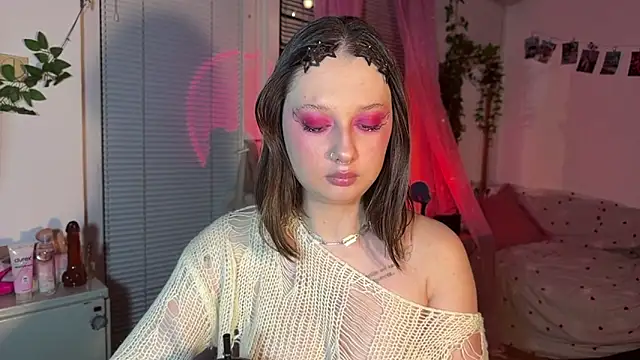 Jenny darling love online show from April 25, 8:28 pm