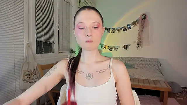 Snapshot of Jenny_darling_love chatting on January 23, 7:07 pm Jenny darling love online show from January 23, 7:07 pm