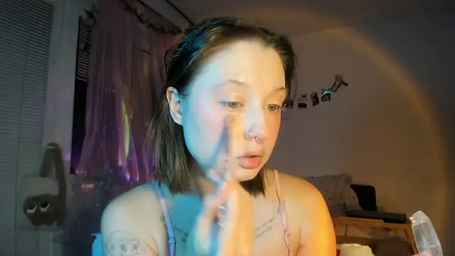 Snapshot of Jenny_darling_love chatting on February 28, 7:13 pm Jenny darling love online show from February 28, 7:13 pm