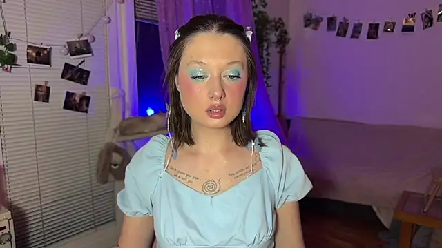 Jenny darling love online show from May 4, 6:11 pm