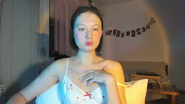 Jenny darling love online show from December 5, 8:06 pm