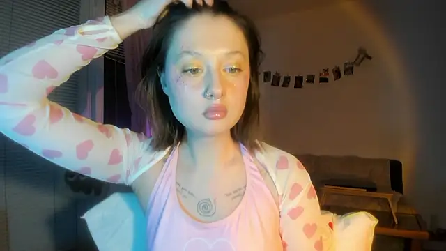 Jenny darling love online show from March 9, 7:06 pm