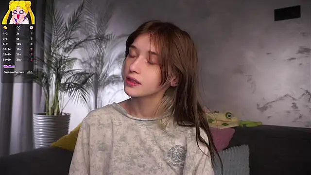 EdlinHargus online show from April 16, 1:50 am