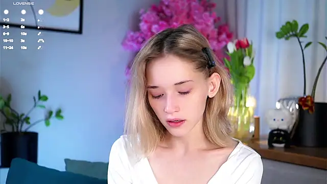 Snapshot of EdlinHargus chatting on March 9, 6:17 am EdlinHargus online show from March 9, 6:17 am