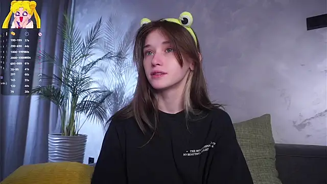 EdlinHargus online show from April 15, 2:50 am