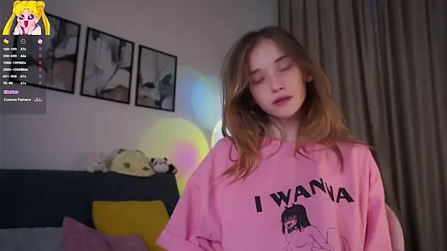 EdlinHargus online show from February 13, 1:49 am