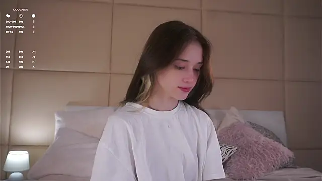 EdlinHargus online show from June 20, 6:07 am