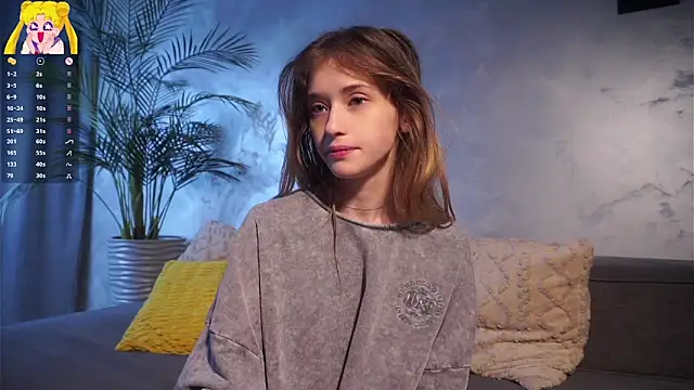 EdlinHargus online show from April 8, 1:51 am