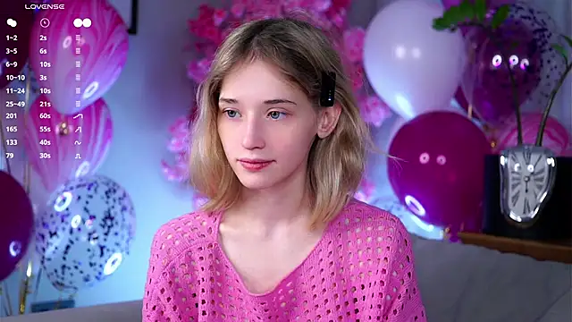 Snapshot of EdlinHargus chatting on March 14, 2:31 am EdlinHargus online show from March 14, 2:31 am