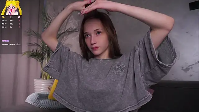 EdlinHargus online show from April 20, 2:14 am