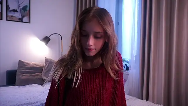 Snapshot of EdlinHargus chatting on October 22, 1:38 am EdlinHargus online show from October 22, 1:38 am