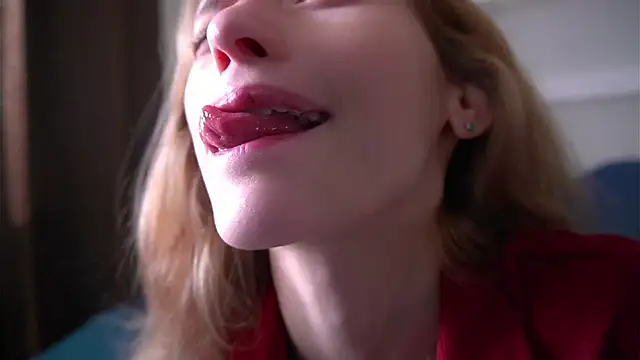 Snapshot of EdlinHargus chatting on September 26, 2:07 am EdlinHargus online show from September 26, 2:07 am