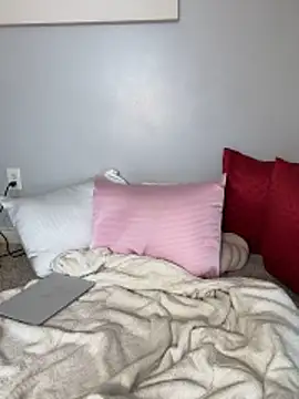 Snapshot of Cherry-red-xo chatting on March 16, 4:43 pm Cherry-red-xo online show from March 16, 4:43 pm