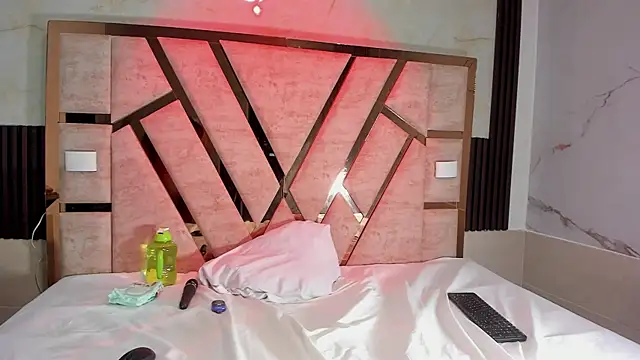 molly sweetee online show from November 27, 1:50 am