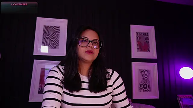 Sophia wilsonn  online show from March 13, 10:42 am