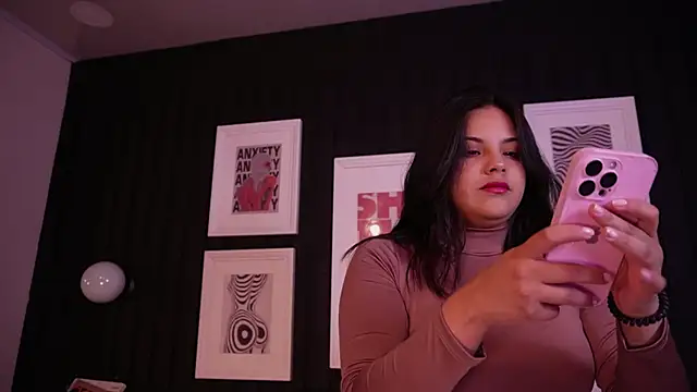 Sophia wilsonn  online show from March 6, 11:05 am