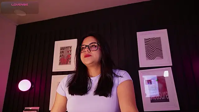 Sophia wilsonn  online show from March 26, 10:57 am