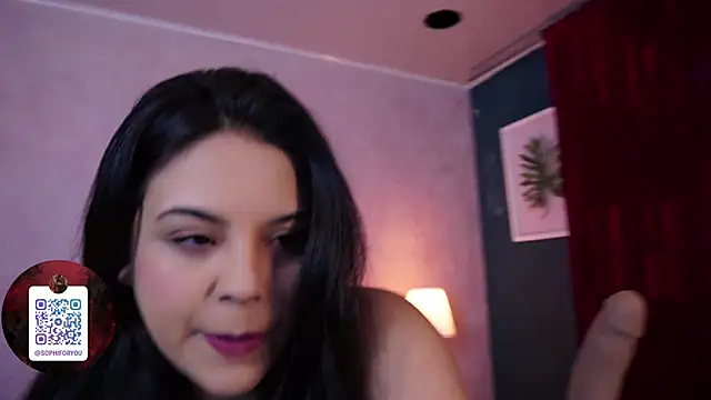 Snapshot of Sophia_wilsonn_ chatting on June 12, 11:19 am Sophia wilsonn online show from June 12, 11:19 am