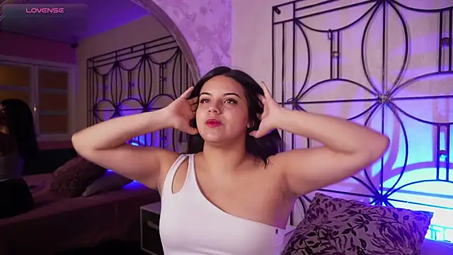 Sophia wilsonn  online show from January 7, 11:15 am