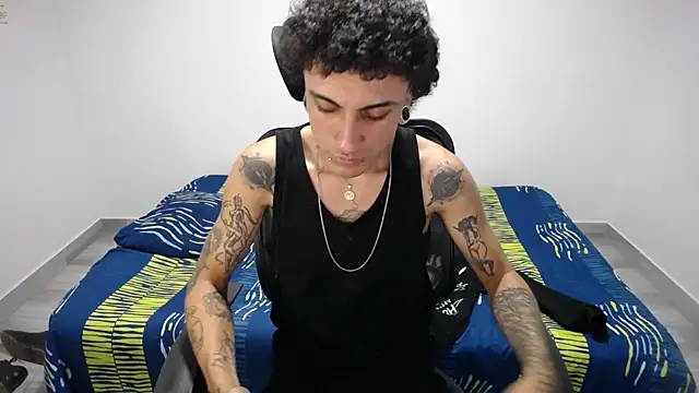 present the magic online show from October 20, 10:10 pm