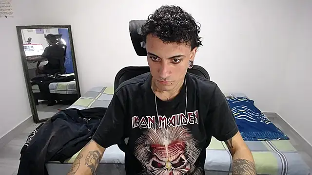 present the magic online show from December 21, 7:59 pm