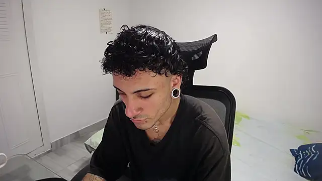 present the magic online show from January 14, 8:12 pm