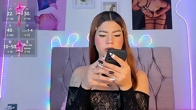 Ashley piinkk  online show from October 12, 6:26 am