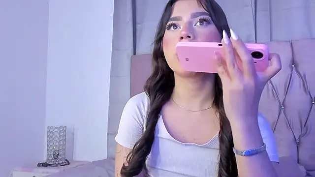 Ashley piinkk  online show from March 21, 2:39 am