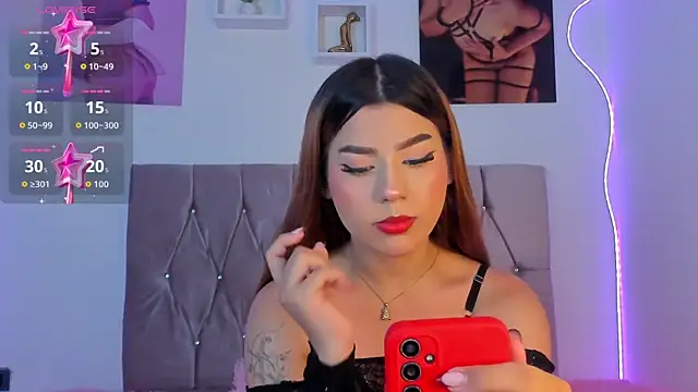 Ashley piinkk  online show from December 1, 5:30 am