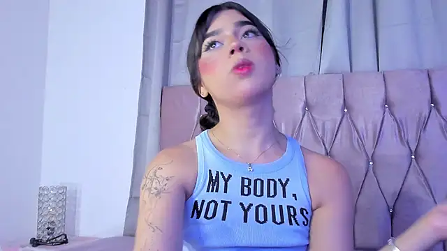 Ashley piinkk  online show from February 25, 7:20 am