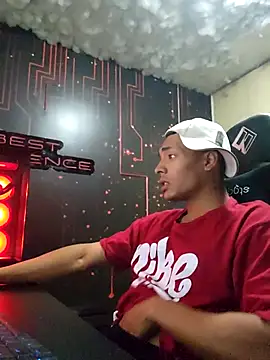 Snapshot of Jhonyblack_1 chatting on November 5, 6:00 pm Jhonyblack 1 online show from November 5, 6:00 pm