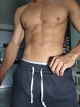 Jhonyblack 1 online show from June 23, 11:36 pm