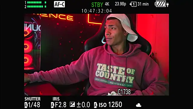 Jhonyblack 1 online show from December 19, 4:16 am