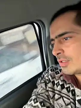 shivani0999 online show from January 19, 2:37 am