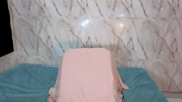 Georgis  online show from September 16, 8:43 pm