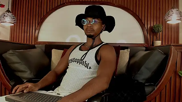 JamalMyst online show from April 12, 4:49 am