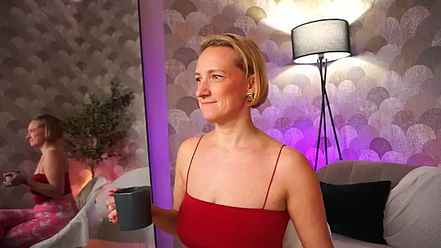 Snapshot of UmaTruewoman chatting on June 14, 5:41 am UmaTruewoman online show from June 14, 5:41 am