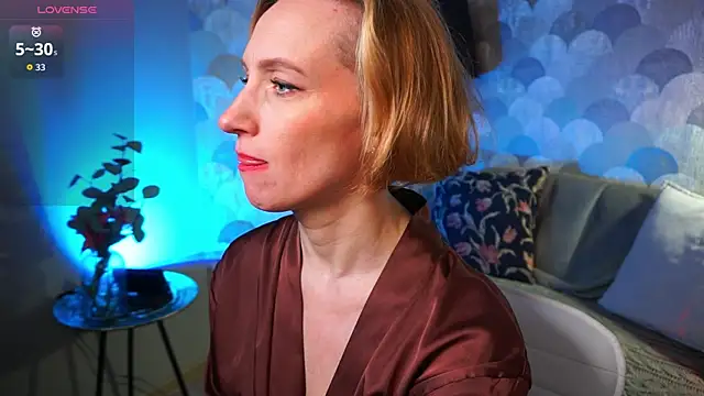 UmaTruewoman online show from October 25, 5:50 am