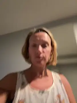 UmaTruewoman online show from April 14, 11:10 pm