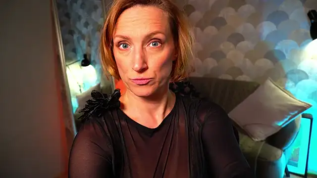 Snapshot of UmaTruewoman chatting on January 15, 5:22 am UmaTruewoman online show from January 15, 5:22 am