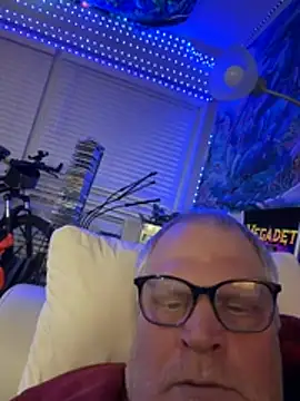 Mimmoromeo1973 online show from April 6, 4:30 am