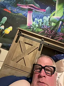 Mimmoromeo1973 online show from April 18, 6:05 am