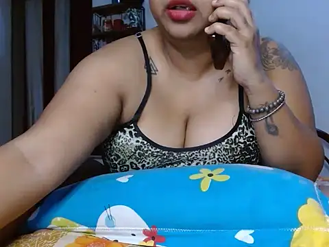 Snapshot of TASHa009 chatting on February 20, 2:35 pm TASHa009 online show from February 20, 2:35 pm