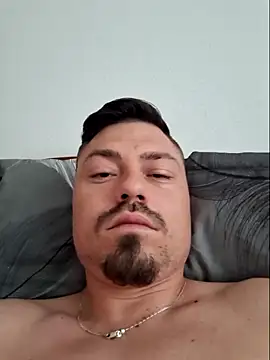 Snapshot of ionut_prince chatting on May 9, 4:16 am ionut prince online show from May 9, 4:16 am