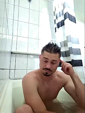 Snapshot of ionut_prince chatting on June 3, 3:50 pm ionut prince online show from June 3, 3:50 pm
