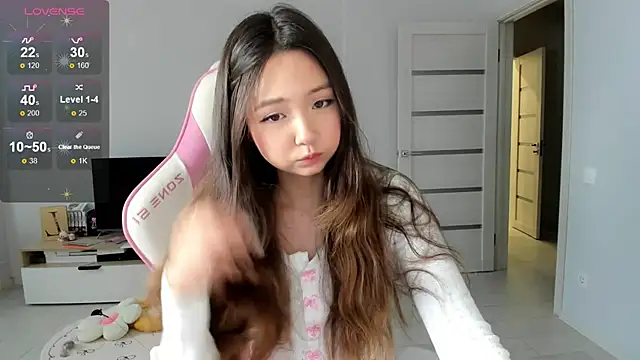 Fluffy Rose online show from July 19, 1:03 am