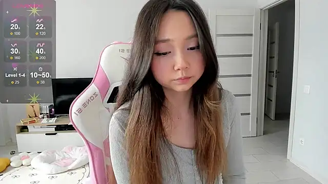 Fluffy Rose online show from April 23, 4:08 am