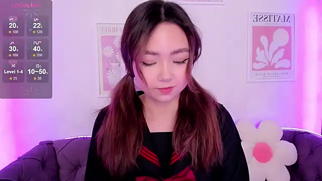 Fluffy Rose online show from March 4, 8:24 am