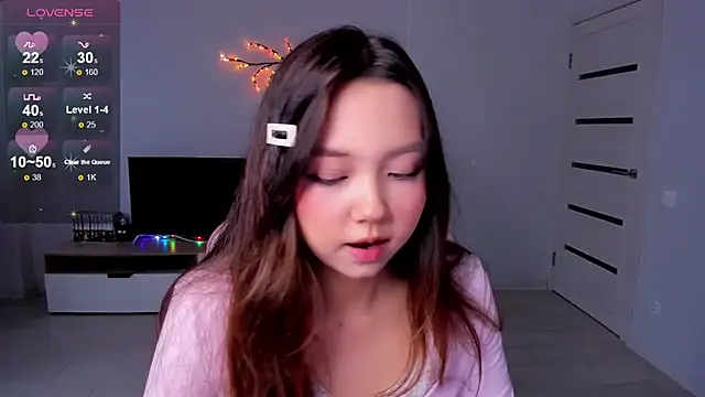 Fluffy Rose online show from September 29, 8:21 am